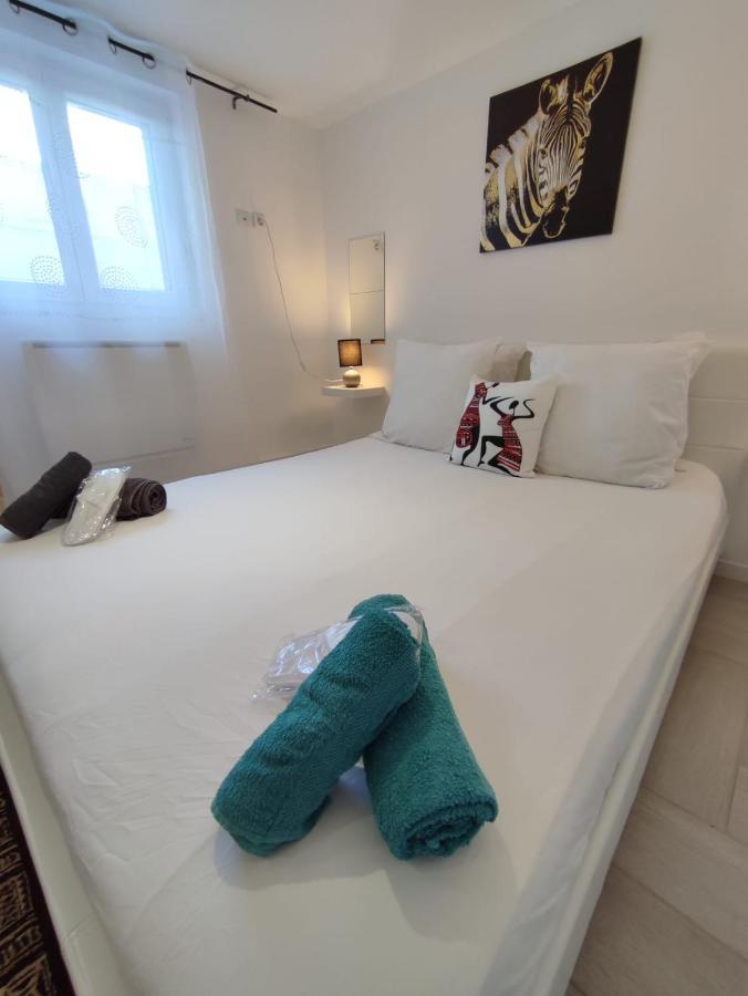 Appartement 100m2, indépendant dans notre maison avec petit déjeuner Garennes-sur-Eure Extérieur photo