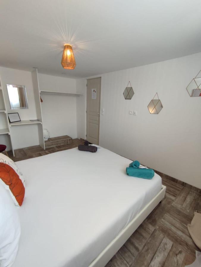 Appartement 100m2, indépendant dans notre maison avec petit déjeuner Garennes-sur-Eure Extérieur photo