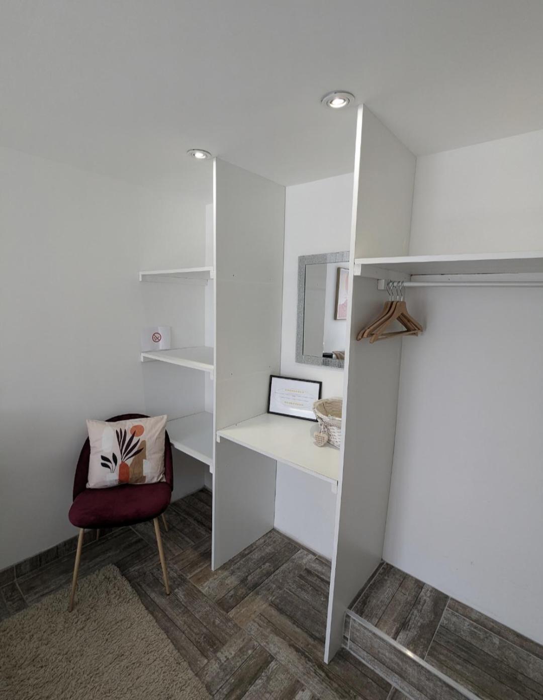 Appartement 100m2, indépendant dans notre maison avec petit déjeuner Garennes-sur-Eure Extérieur photo